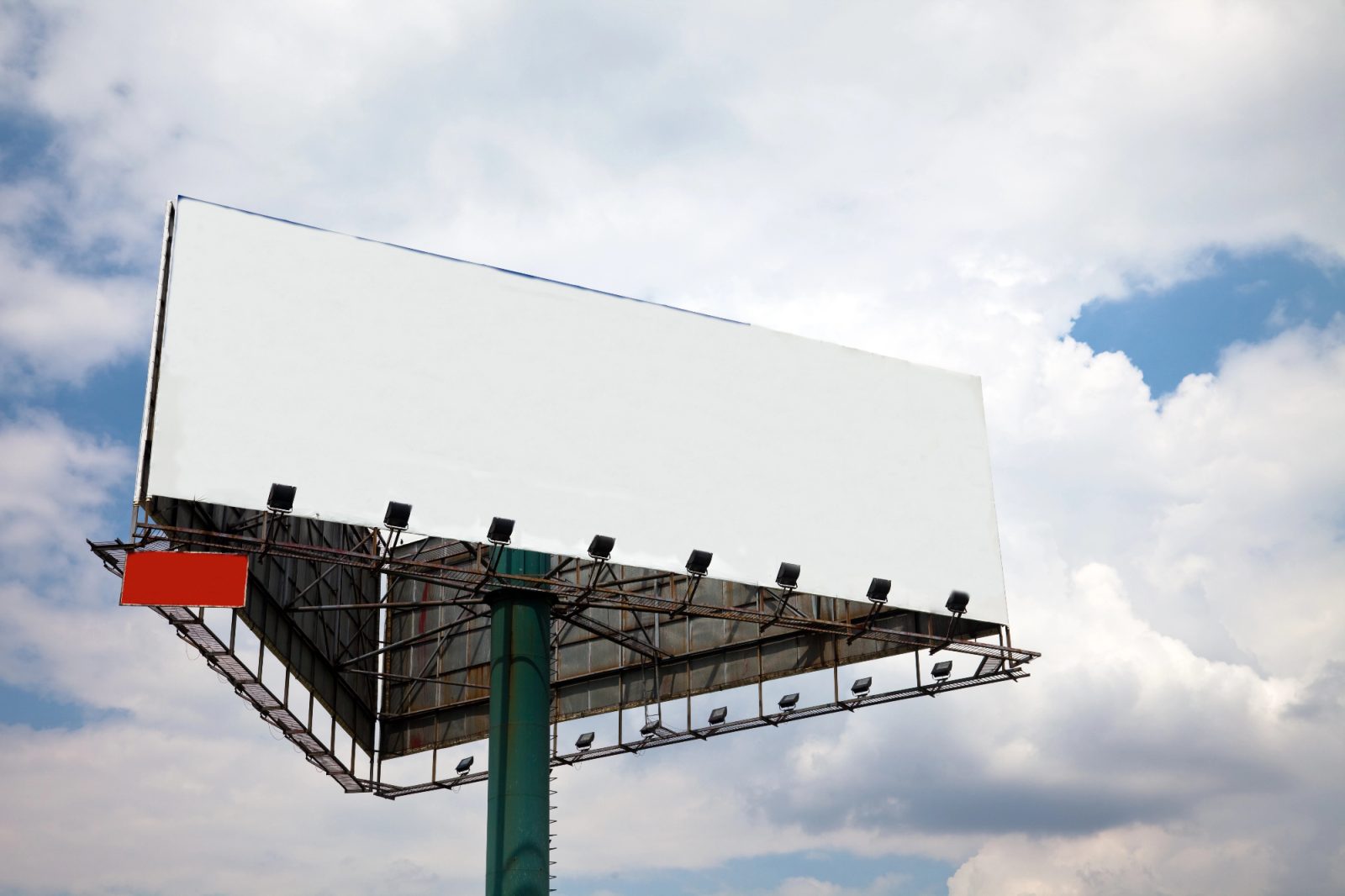 Digitalni billboardi niso moteč dejavnik, če so pravilno postavljeni